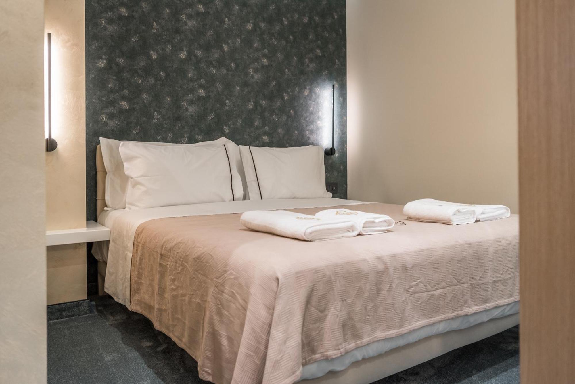 Piazza Luxury Apartments Тирана Экстерьер фото