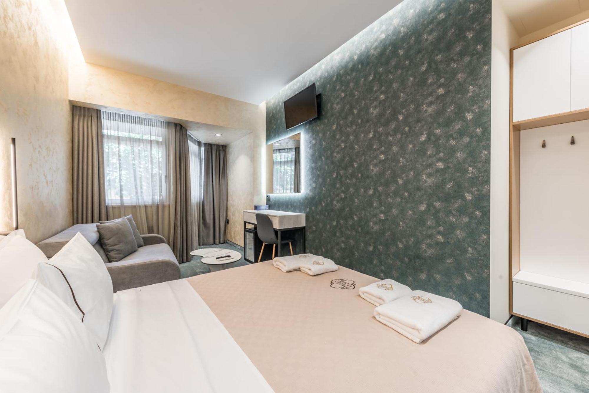 Piazza Luxury Apartments Тирана Экстерьер фото