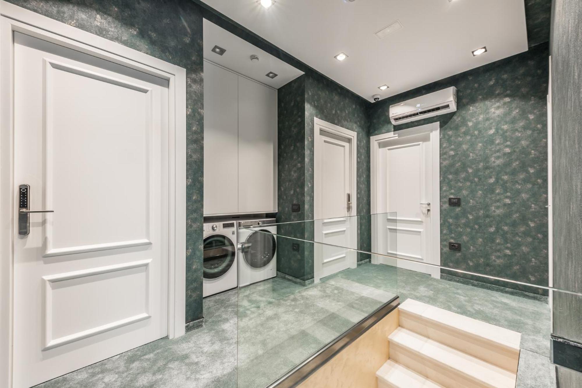 Piazza Luxury Apartments Тирана Экстерьер фото